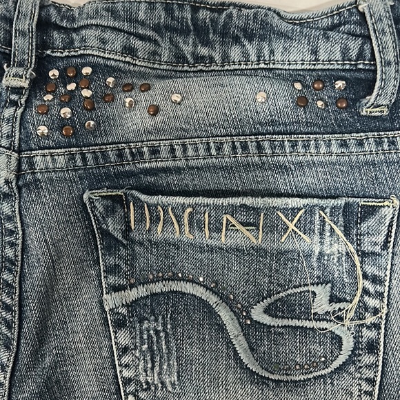 Women’s blue low rise bermuda denim short size 7 - Picture 4 of 9